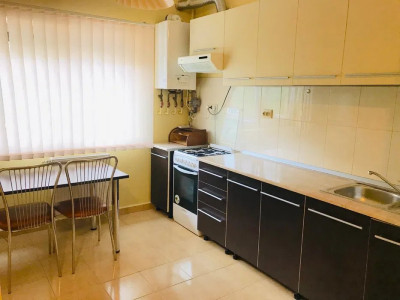 Apartament 1 cameră | Decomandat | 40 mp | Etaj intermediar | Zona Zorilor