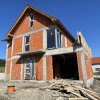 Casă unifamilială cu teren și compartimentare eficientă – proiect deosebit thumb 9