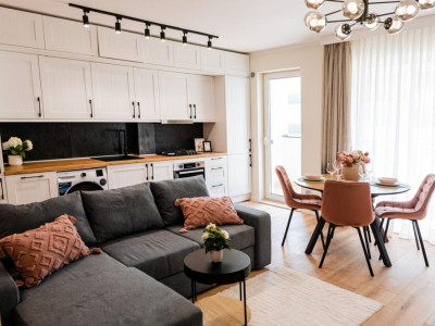 Apartament 3 camere ! Modern, confort și stil! Strada Eroilor 