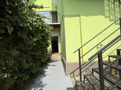 Casă individuală spațioasă de vânzare – Gheorgheni, locație excelenta 
