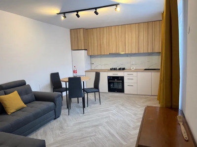 Apartament 2 Cam la casa in zona Farmec Marasti 