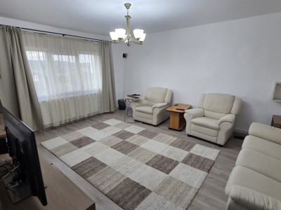 | Apartment 3 camere | 80 mp | Parcare | Manastur |