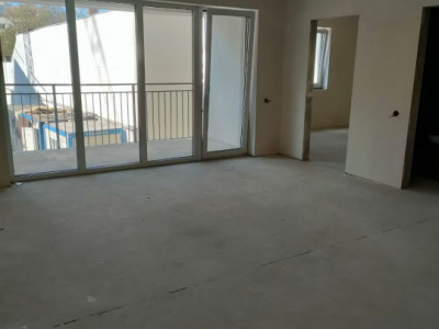 Apartament 3 camere | 73 mp | 9 mp terasa | parcare | zona str. Somesului