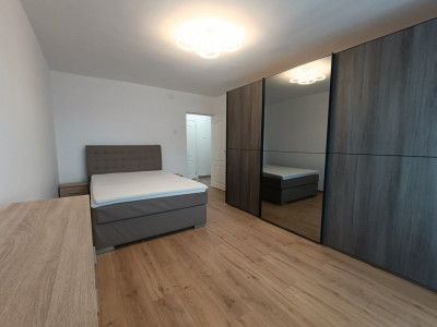 | Apartament 3 camere | 74 mp | Et. intermediar | Manastur - Parang |