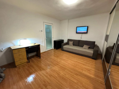 Apartament 1 Camera | zona Str Bucuresti 