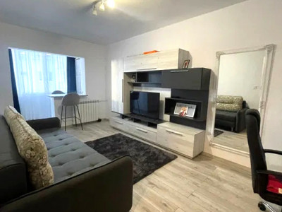 Garsoniera | 28 mp | zona Farmec