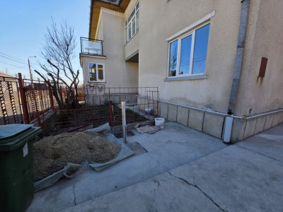 Casa de închiriat | 130 mp | 2 parcari | Locuinta/Birouri | Andrei Mureșanu