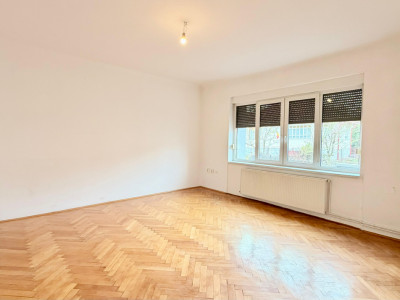 Apartament spațios în vilă, Andrei Mureșanu, ideal locuință sau birou