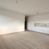 Apartament 3 camere, finisat, bucătărie mobilată thumb 4