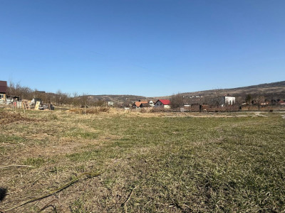 Teren intravilan 710 mp, Chinteni, str.Ion Creanga, utilitati