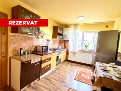 Apartament cu 4 camere decomandat, etaj 3 din 4, Micro 3, Turda