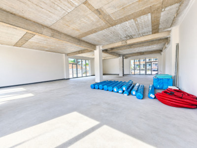 Spațiu comercial 177 mp + terasă 100 mp | Alimentație publică | 4 parcări | 