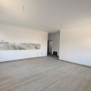 Apartament 3 camere, 2 bai, finisat, bucătărie mobilată