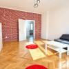 Liniște și intimitate în zona centrală–Apartament in vila, garaj, demisol thumb 3